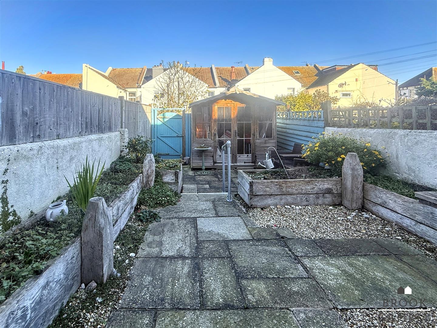2 Bedroom House - Terraced. Beamsley Road in Eastbourne,  5